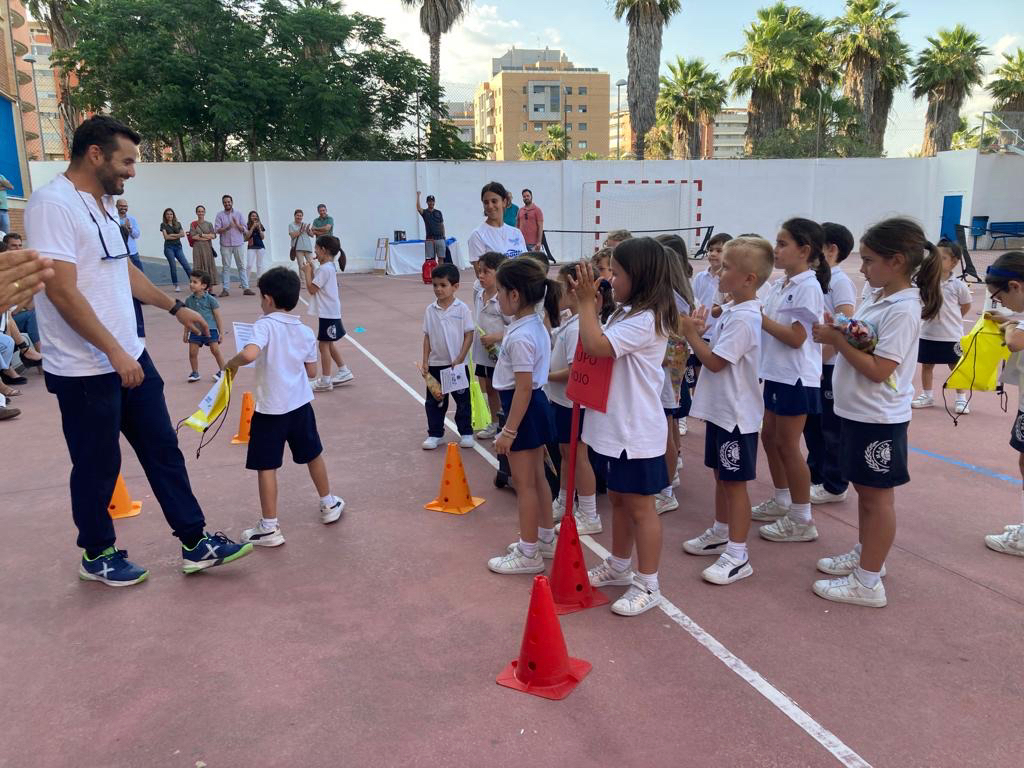 Actividad extraescolar de tenis en Sevilla